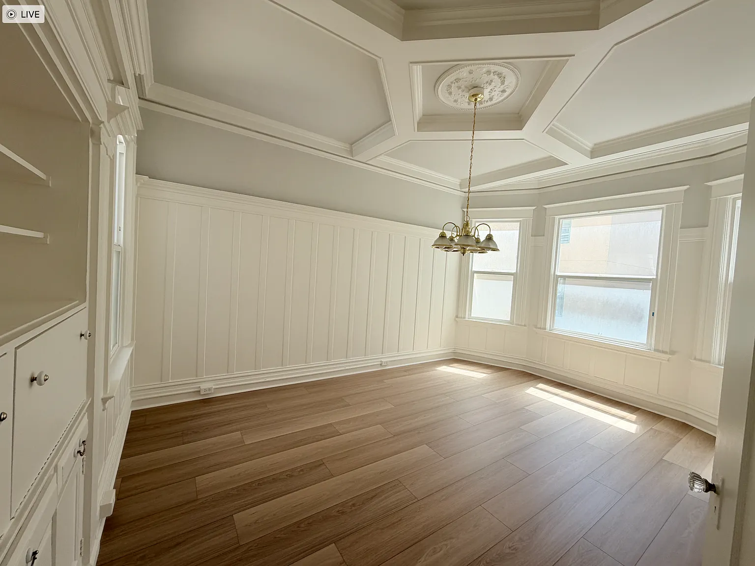 3 bed, 1300 sqft, $9,000 — Photo 3