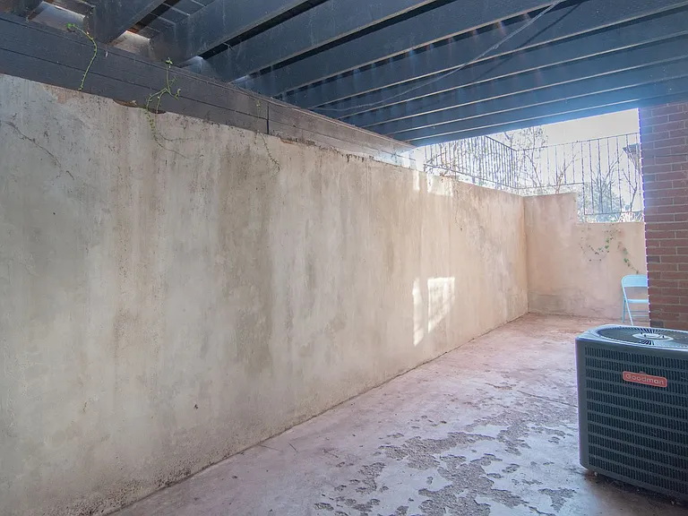 1340 Ridgewood Ln — Photo 28