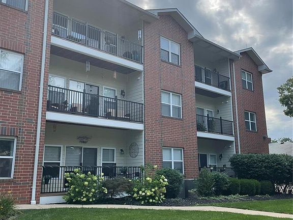 3rd image of 6240 Sunshine Dr APT 2C