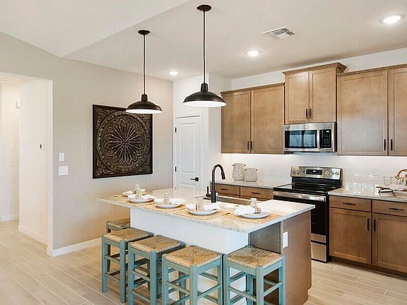 5th image of 42505 W Rojo Street