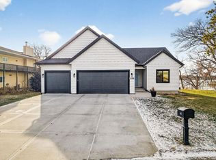 118 Palisade Court, Merrimac, WI 53561