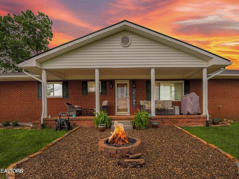 1st image of 1124 Carolina Dr