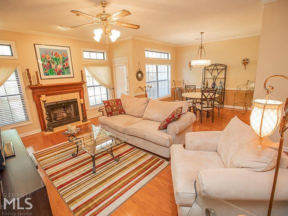 4th image of 637 Granby Hill Pl