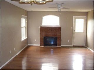 1st image of 1304 Somerset Dr