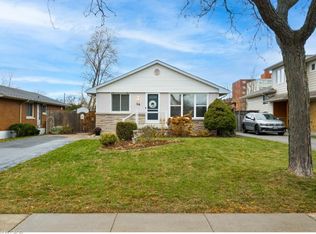 20 Cardinal Dr, Hamilton, ON L9A 4H4
