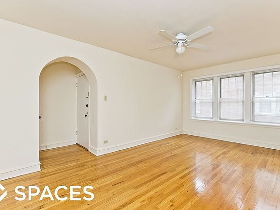 3rd image of 4846 W Wrightwood Ave #C2a
