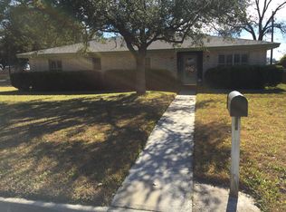 638 Farrel Cres, Uvalde, TX 78801