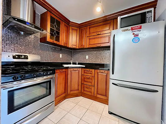 Rented by Nest Seekers International | media 7