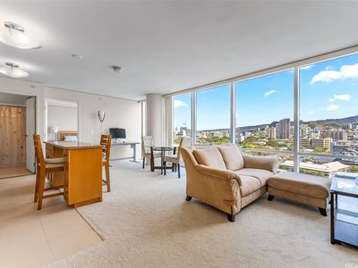 1296 Kapiolani Blvd #II-1801, Honolulu, HI, 96814