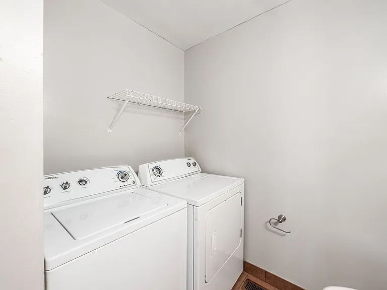 24 Chittenden Ave — Photo 28