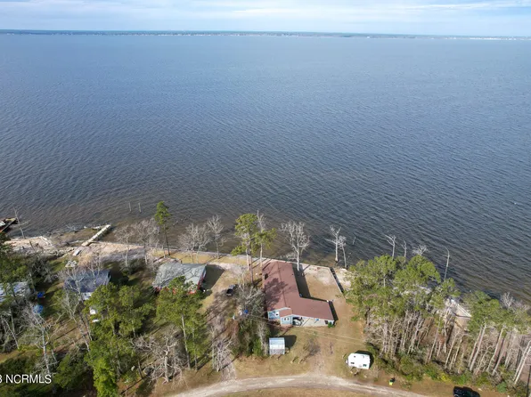 1635 Tiny Bryan Road, Havelock, NC 28532
