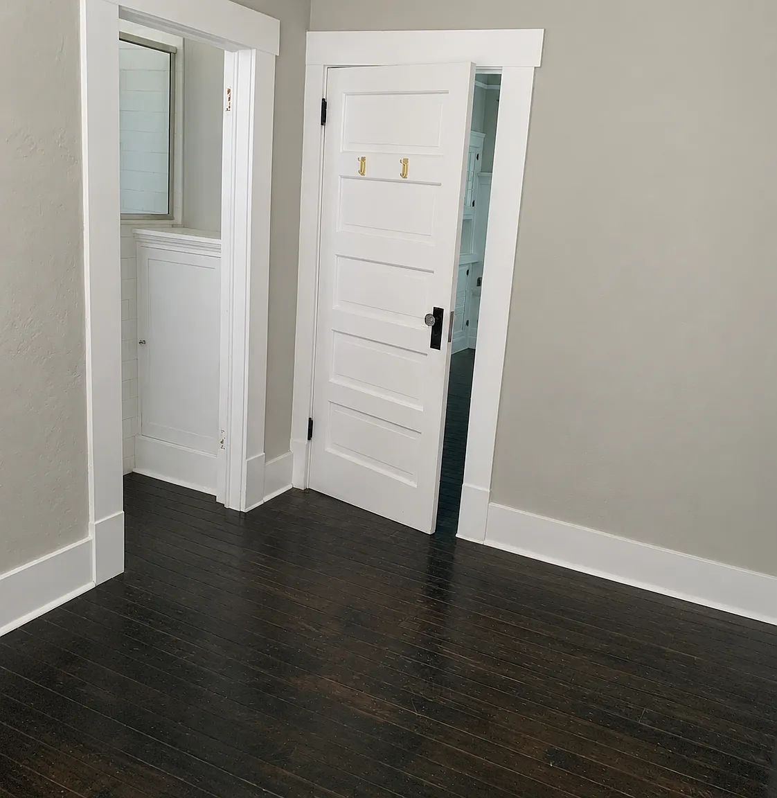 11 bed, 4096 sqft, $1,125 — Photo 3