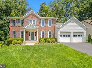 2224 Blue Valley Dr, Silver Spring, MD 20904