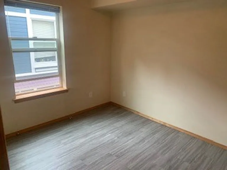1016 N Garden St — Photo 63