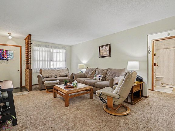 4th image of 3430 Cedar Ln