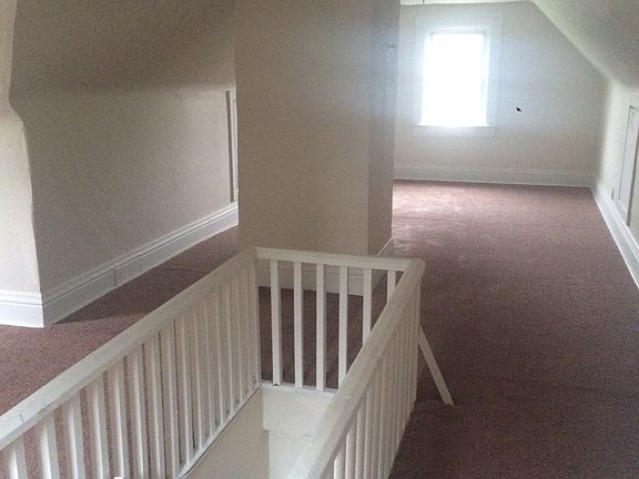 4th image of 3026 Zephyr Ave