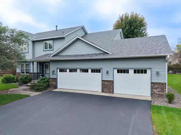 9119 Nantwick Rdg N, Brooklyn Park, MN 55443