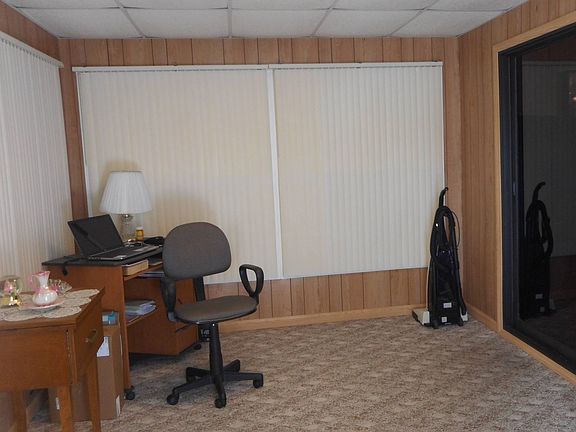 4th image of 120 Jasmine Dr