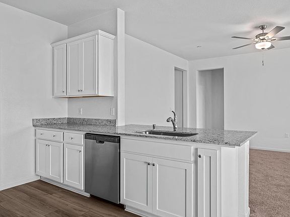5th image of 2211 Nicklaus Drive