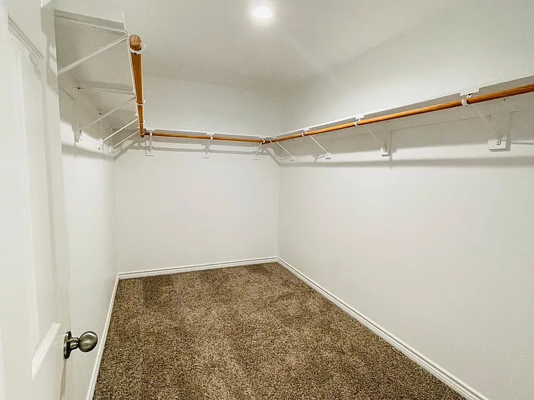 2325 Tranquil Ln — Photo 14