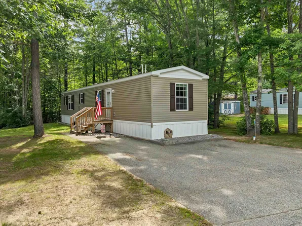 72 Buckingham Drive, Conway, NH 03860