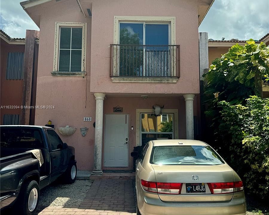1st image of 860 SW 6th Ct