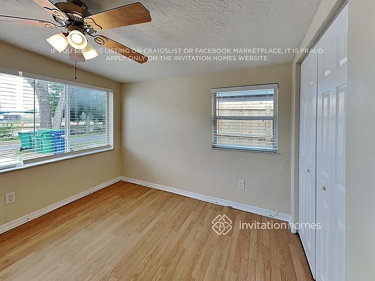 15149 Harding Ave — Photo 11