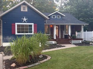 29164 Terrence St, Livonia, MI 48154