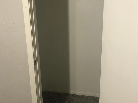 3rd image of 1109 Walters Dr