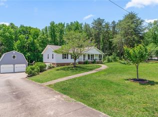 7300 Danay Dr, Kernersville, NC 27284
