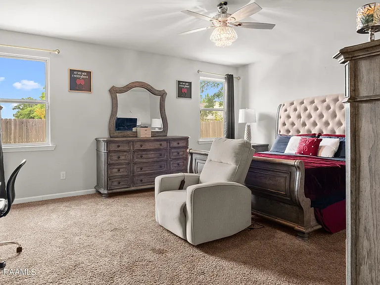 203 S Lakepointe Dr — Photo 11