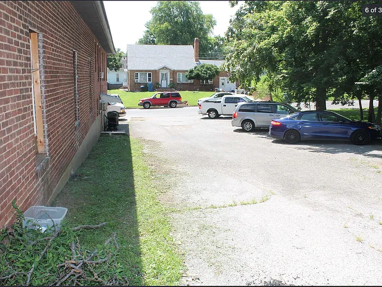 309 S 5th St #D — Photo 5