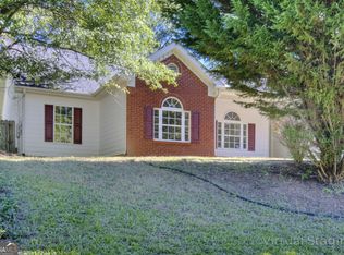 1930 Grayson Oaks Ct, Lawrenceville, GA 30045