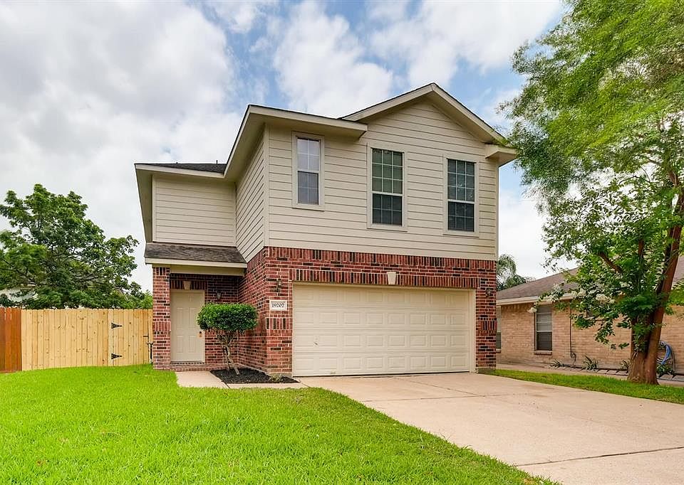 1st image of 19207 Hollowlog Dr