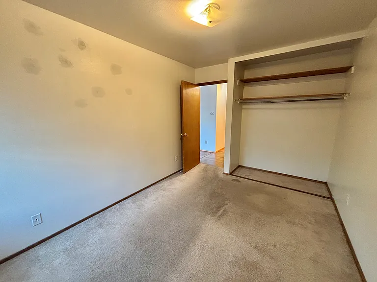 Tyee Apartments — Photo 22