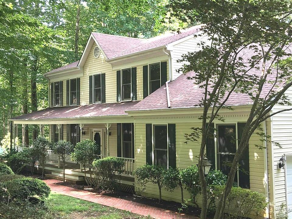 Exterior (Front)