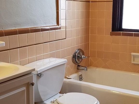 5th image of 8702 Mavis Pl