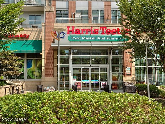 5th image of 1534 Lincoln Way APT 302