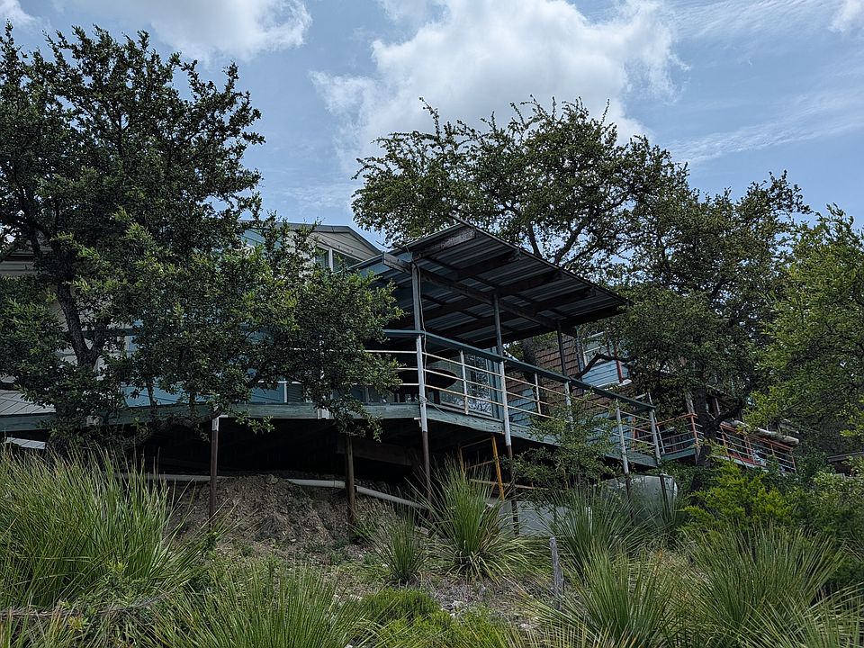 1st image of 418 Osage Dr #A