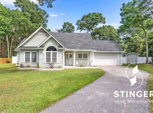 26 Lucerne Ave, Beaufort, SC 29907