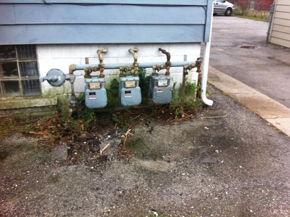 2nd image of 482 Lincoln Ave APT 2