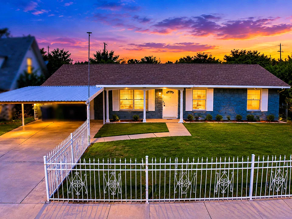 7823 Bronco Ln