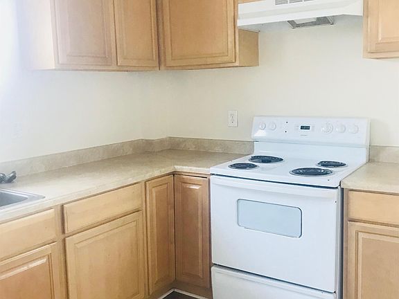 5th image of 511 Willis St APT 3