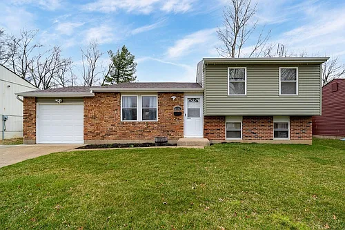3102 Glenaire Dr Photo 1