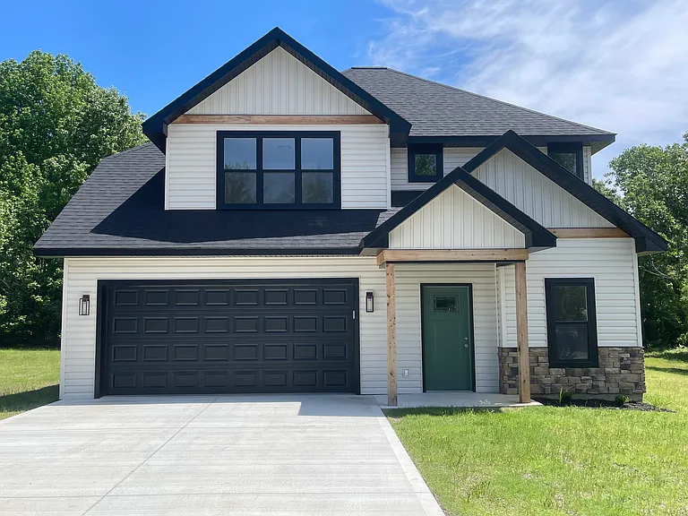 269 Berkshire Dr — Photo 1