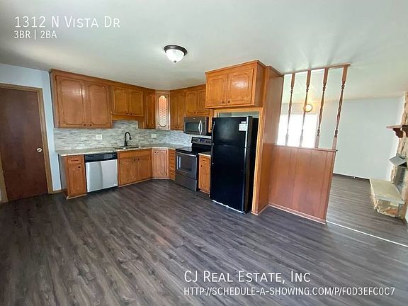 5th image of 1312 N Vista Dr