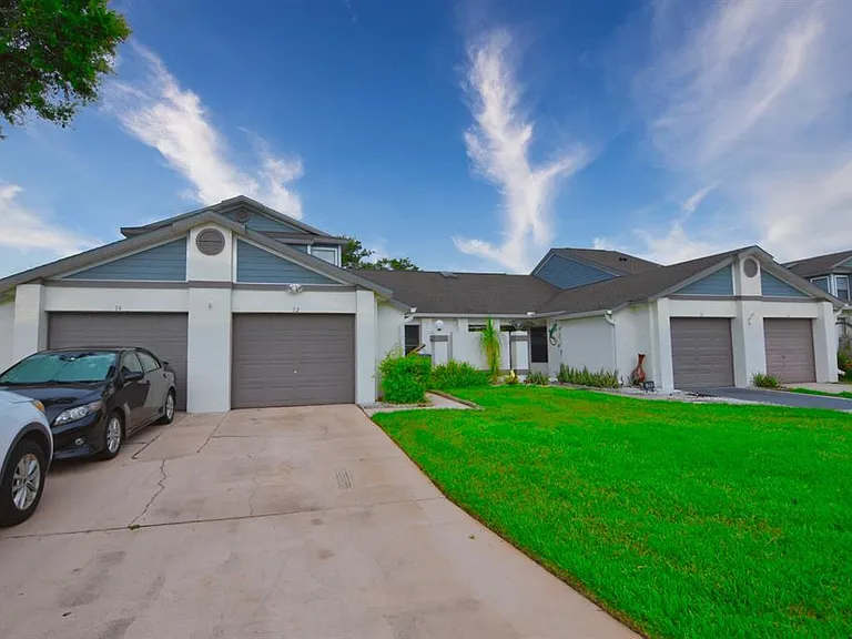 72 Lakepointe Cir — Photo 3