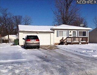 1st image of 34801 Iris Ln