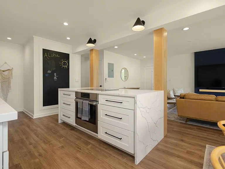 230 Paiko Dr — Photo 9