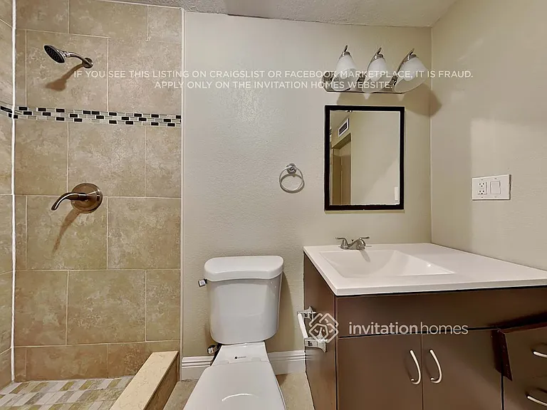 725 Clayton St — Photo 13